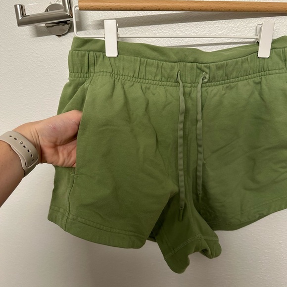 Lululemon Inner Glow shorts - Picture 7 of 8